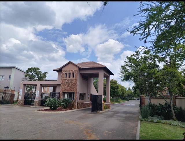 4 BEDROOM DUPLEX FOR SALE IN TYGER VALLEY